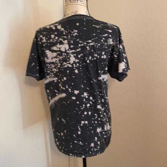 Black Bleached Distressed Acid Wash The Rolling Stones Lip Graphic Shirt - Picture 3 of 8